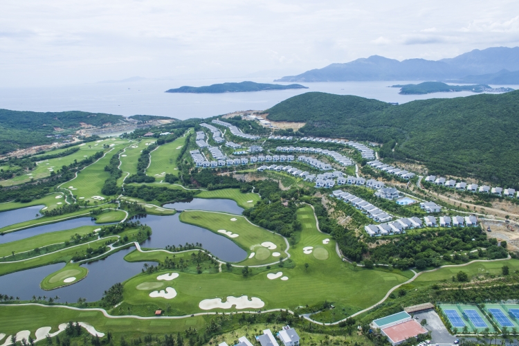 Vinpearl Golf Land Resort & Villas